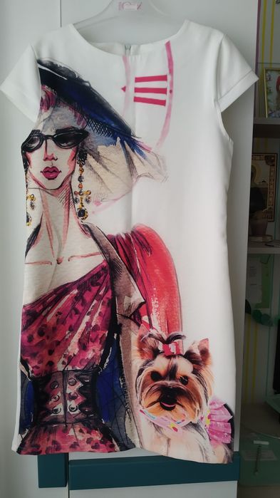 Продам платья на девочку