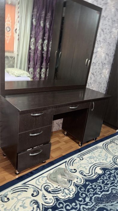 Продам шкафы две штуки