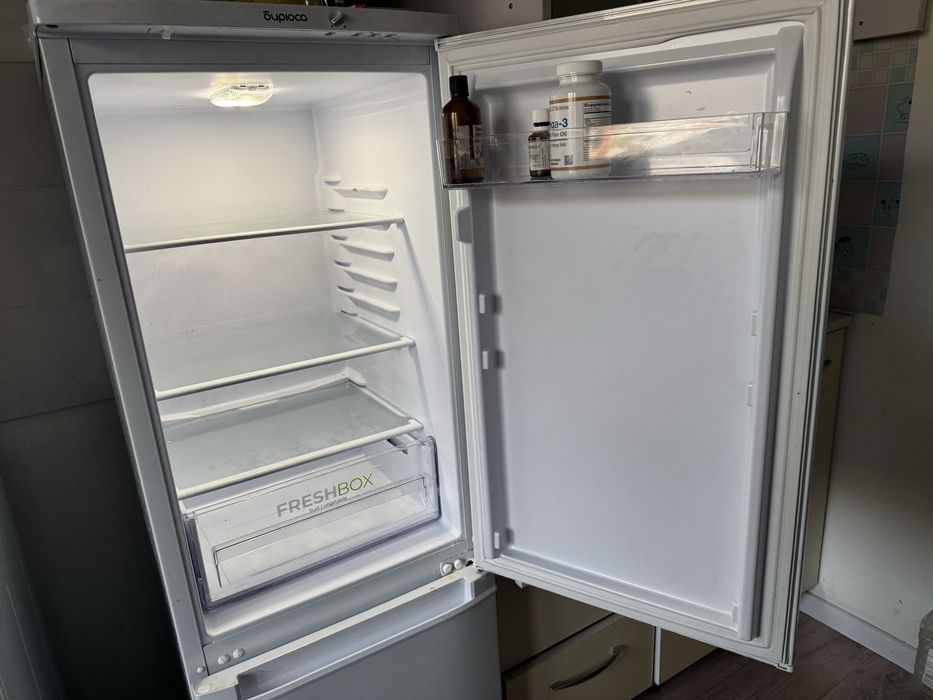 Холодильник бирюса