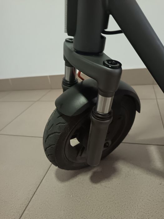 Vând trotineta Xiaomi