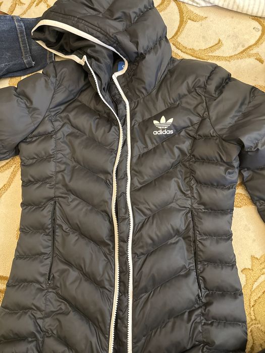 приталенная куртка adidas