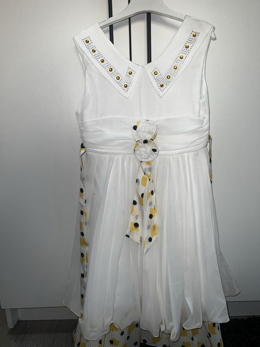 Платье на девочку 7-8 лет