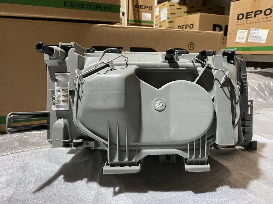 Фары на Mercedes W190