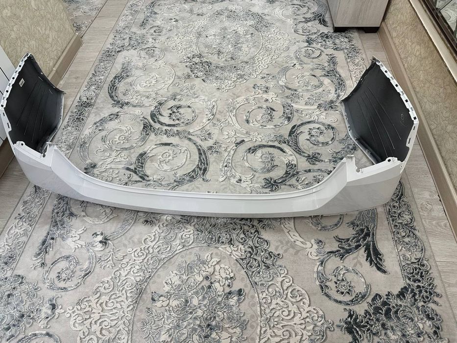 Elantra orqa bamfer sotiladi