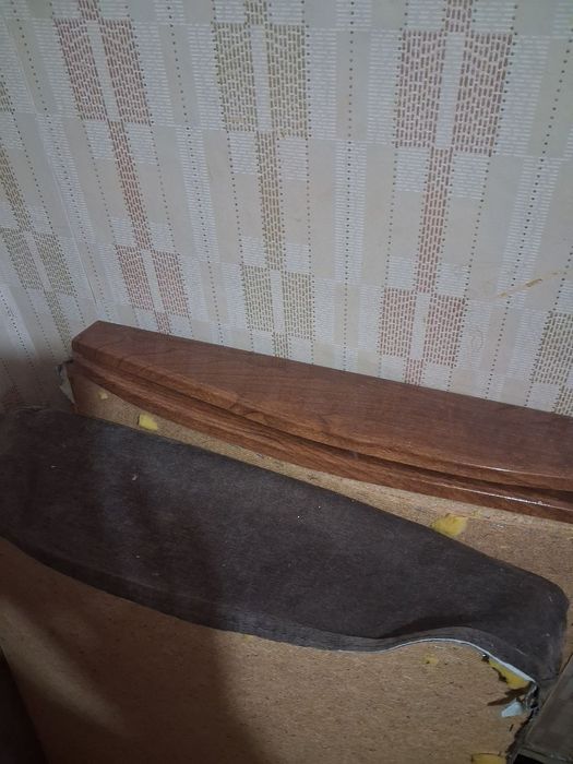 Отдам подлокотники даром