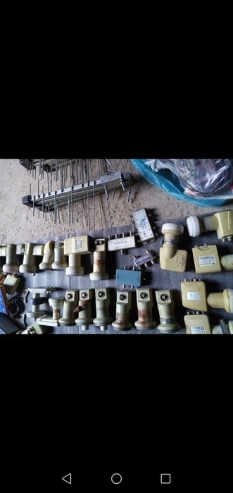 Спутниковое головки на 1,2,4,8 Выхода и обородувание