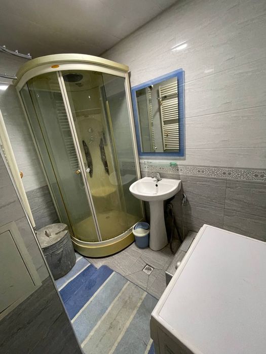 Комната  сдается в Строителей