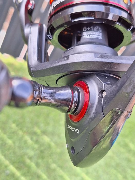 Set 2 feedere Harrier 3.9m plus 2 mulinere MF 6000