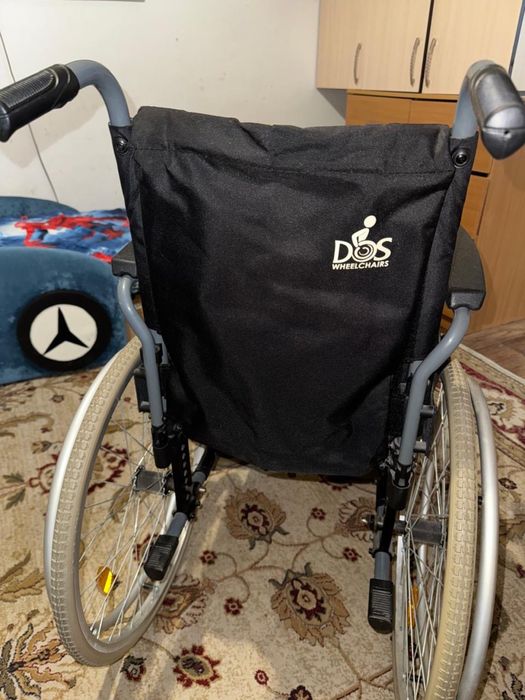 Продам инвалидный коляска срочно