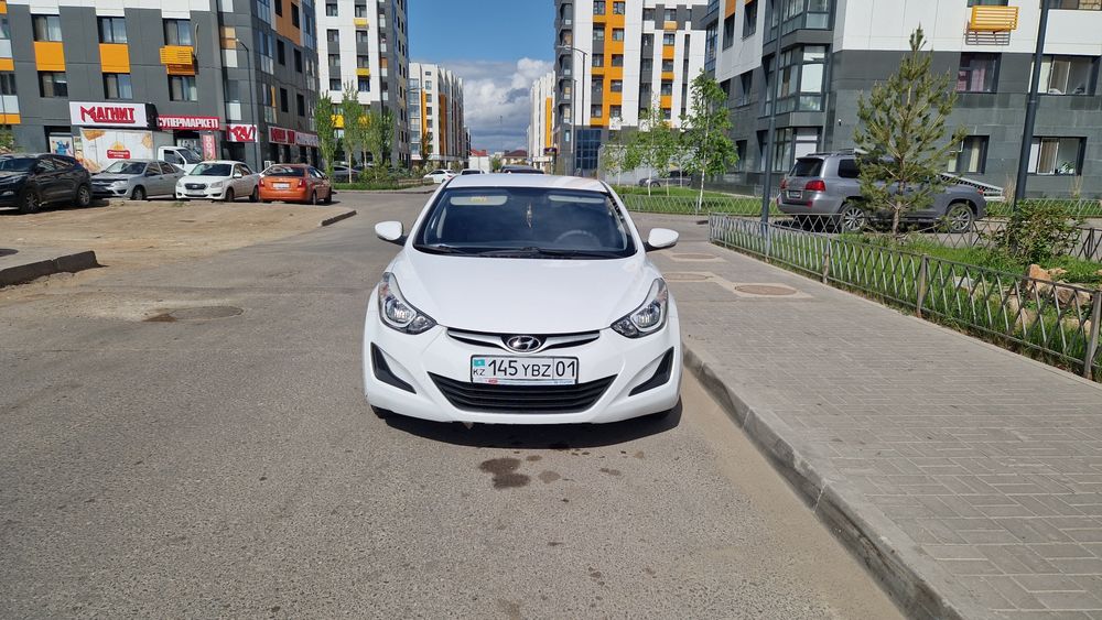 Продам Hyundai Elantra 2014 год