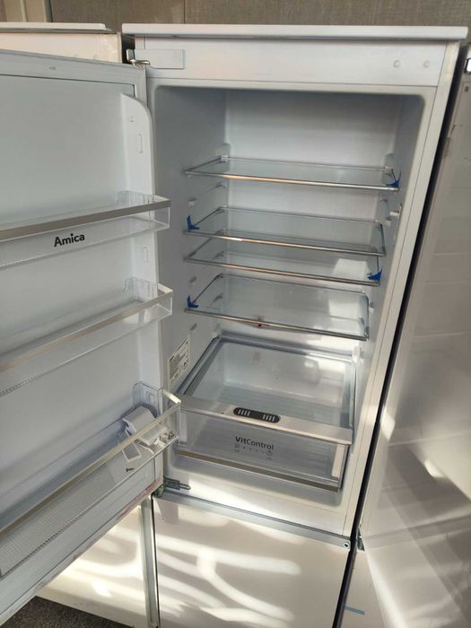 Хладилник-фризер Amica EKGCS 387 900