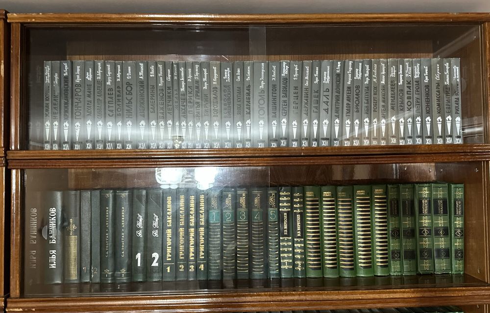 Продам книги поштучно и томами