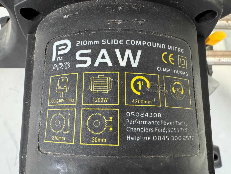 Циркуляр пендула - Pro 1200W / 210мм