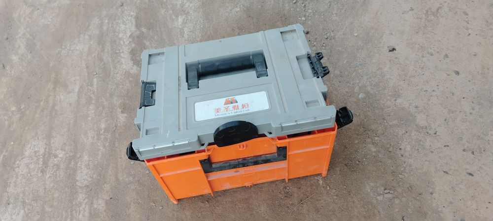 тарсофка лелоним учун стик очади холати яхши нархи 600$ доллир