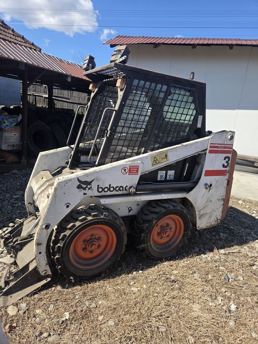 Bobcat 553 cu motorul defect