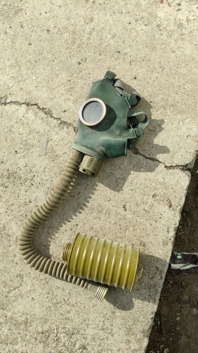 Продается Противогаз комплект. Protivogaz sotiladi.