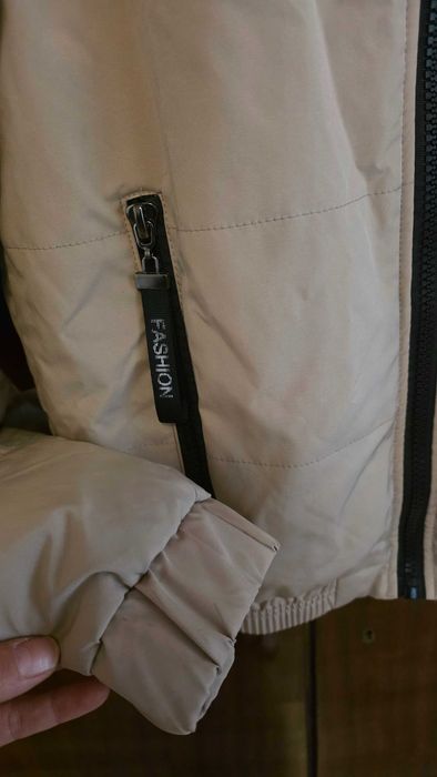 Дамско яке бежово