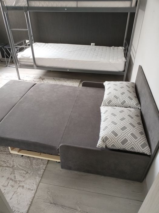 Двуместно разтегателно канапе