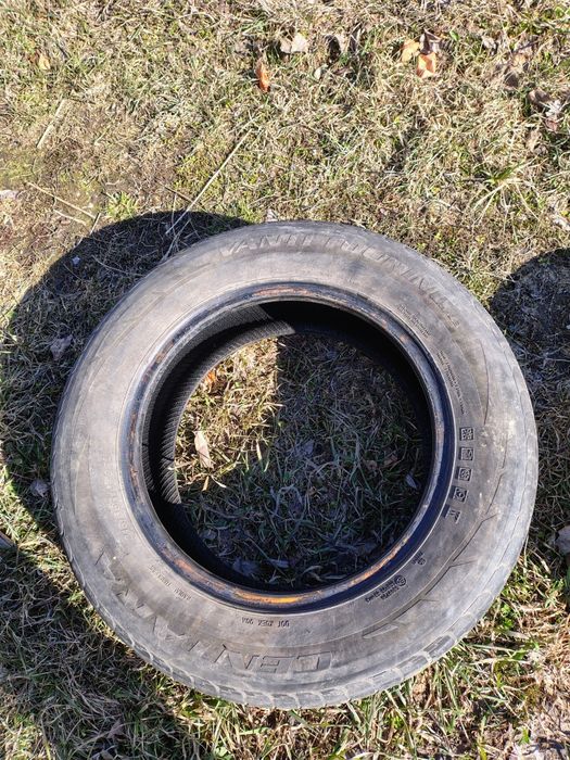 Шины продам комплект