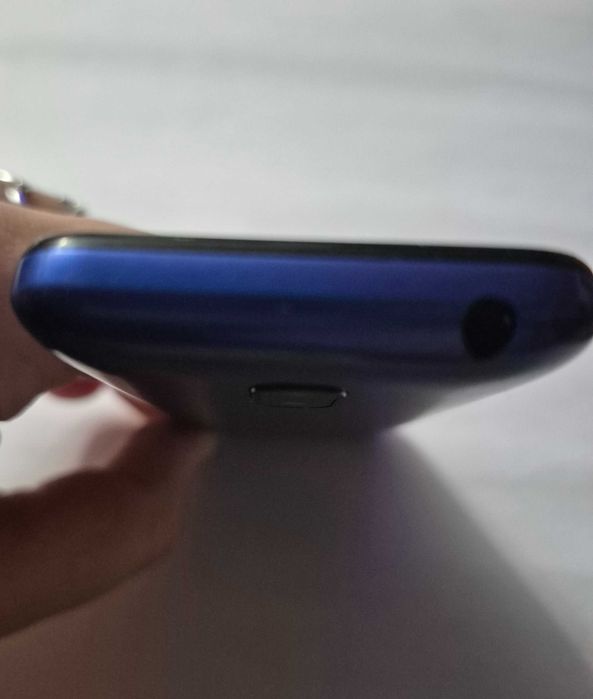 Мобилен телефон Alcatel 2003G