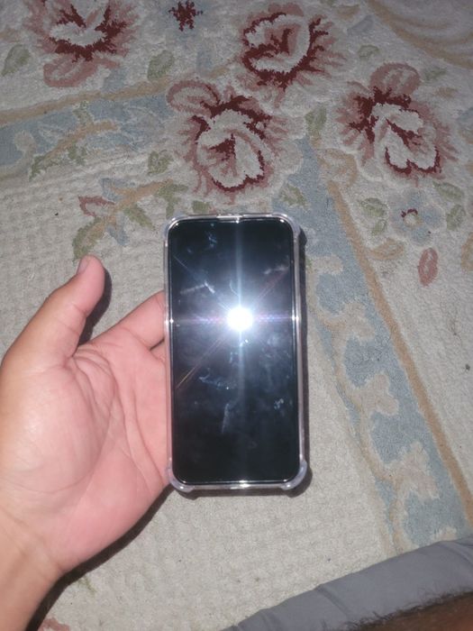 Продаётся Iphone 13