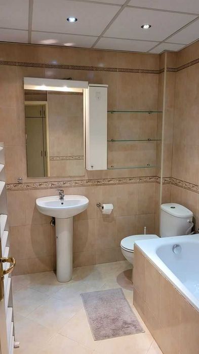 Четиристаен апартамент в гр.Пловдив - кв. Младежки Хълм!