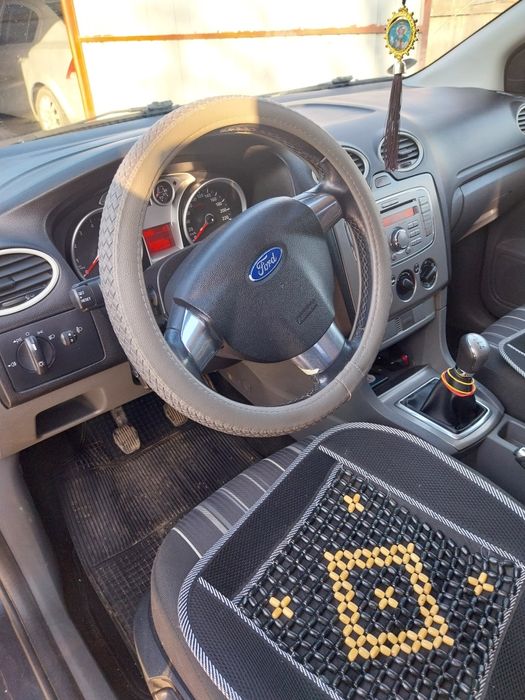 Vânzare auto ,Ford Focus  1,6 benzină, an 2008,jante aliaj