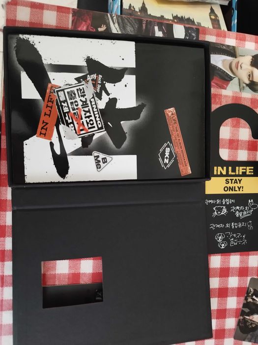 Stray Kids, In Life, The 1st album repackage + карти