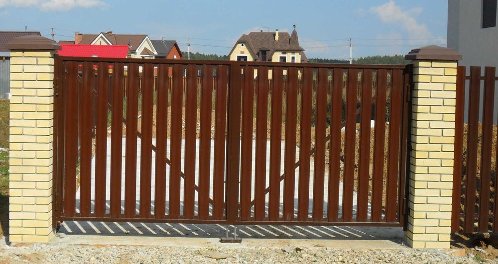 Изготовление ворот из евроштакетника