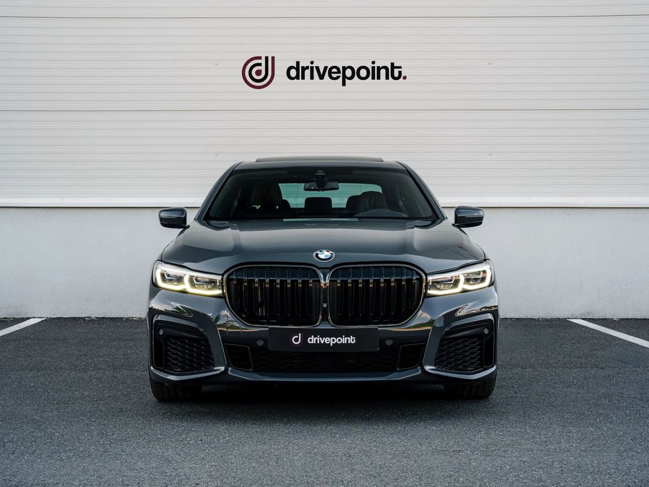 BMW Seria 7 2021 — imagine 3