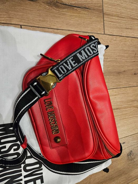 Moschino нова оригинална