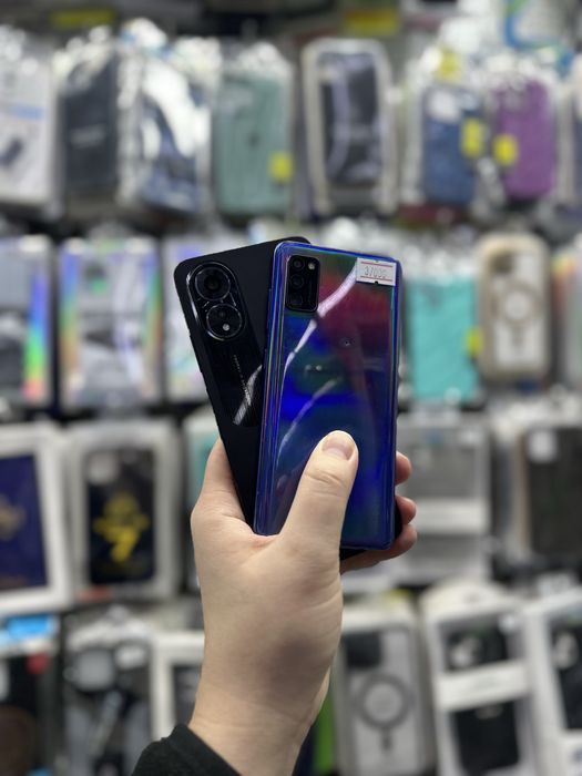 Телефон разные.