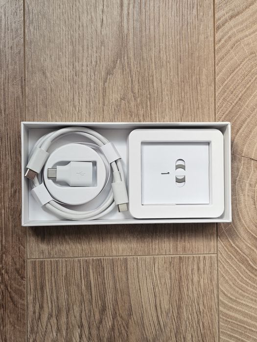 Google Pixel 6 128/8 GB + 6 калъфа