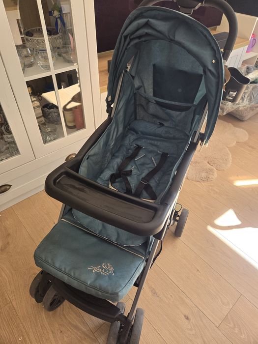 Лятна количка Chipolino April + топло чувалче + дъждобран Lorelli