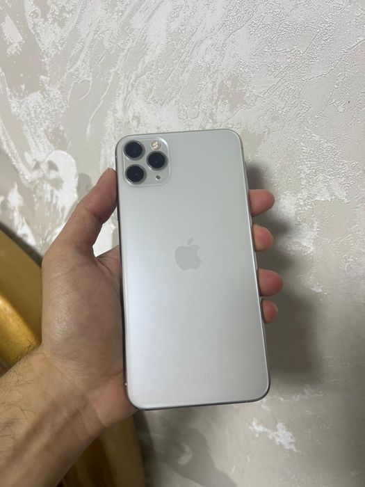 Продам IPhone 11 pro max