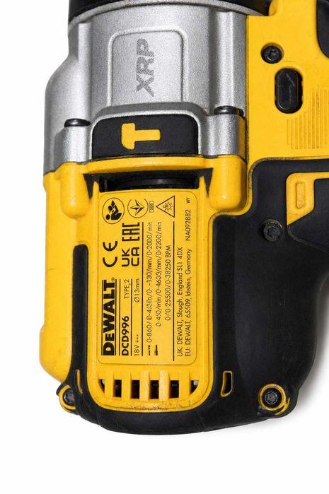 Masina de gaurit si insurubat DeWalt DCD996 18V XR 5Ah