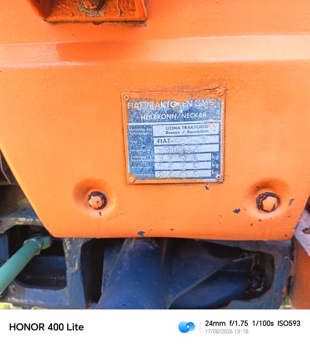 Vând UTB 445 cu încărcător frontal sau schimb cu  tractor mai mare..