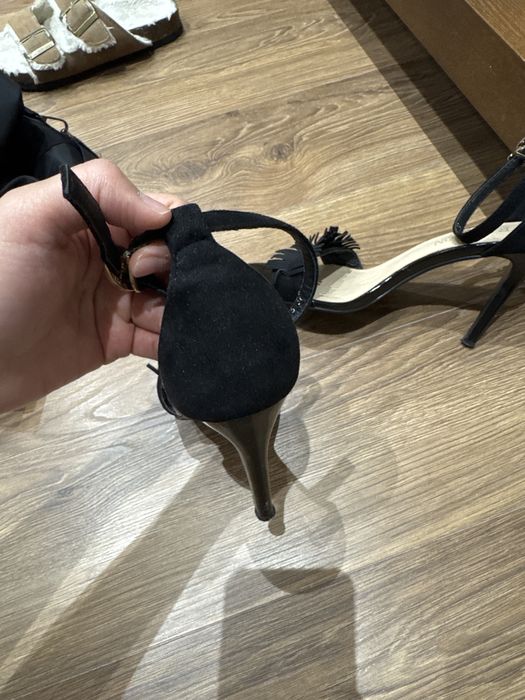 Продам туфли черные