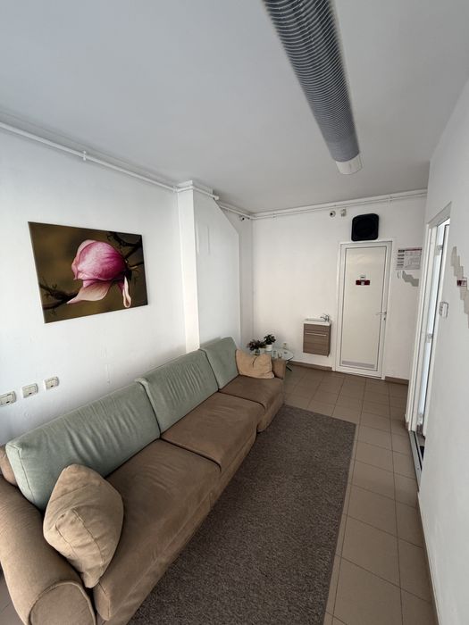Spatiu comercial strada Frunzisului 108