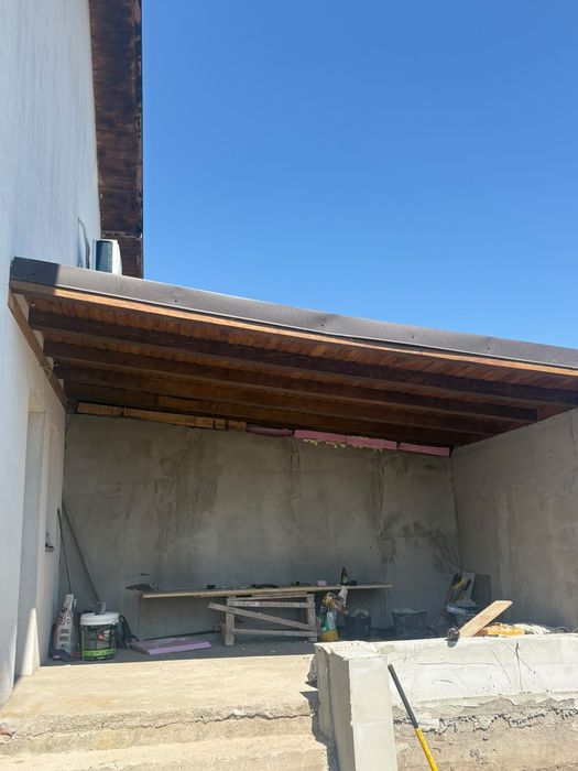 Vând casa tip duplex la cheie sau la stadiul actual