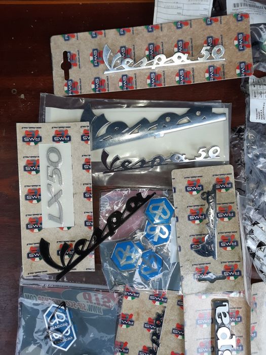 Sigla sigle scris stema frontala laterala piaggio vespa