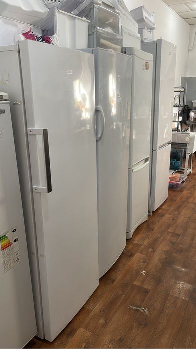 Вертикальные морозильные камеры