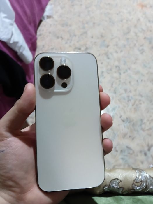 Айфон 14 про Gold