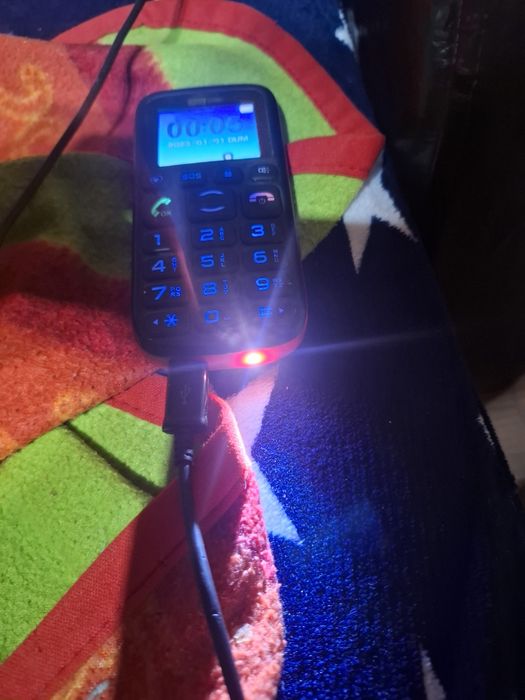 Vând Telefon.pe butoane