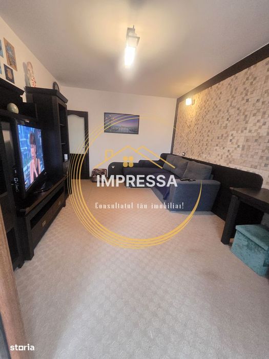 Se vinde apartament 3 camere etaj 3 zona 0 Suceava 122.000euro neg