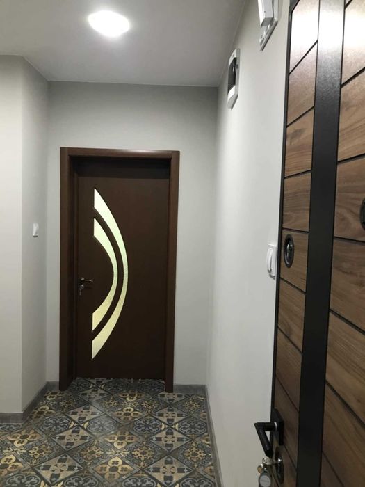 Дава се под наем Двустаен апартамент в Разград, Център - 50 кв.м за 306 € - Снимка #1