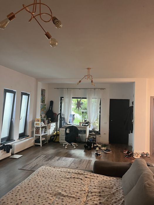 Casă 3 dormitoare, 115mp, teren 400 mp, panouri solare, Cumpăna – 190.000 €