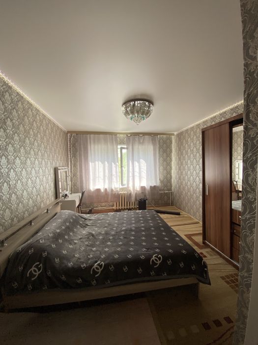 Продам квартиру двухкомнатную