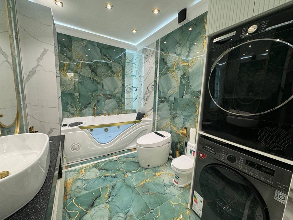 3х комнатная квартира с дорогим ремонтом на Паркентском!