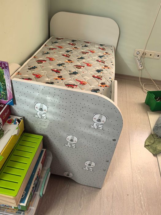 Детско легло и скрин